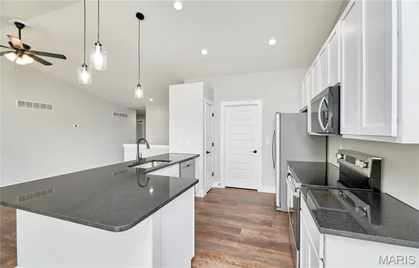 $329,900 | 120 Peruque Creek Manor, Wright City, MO 63390