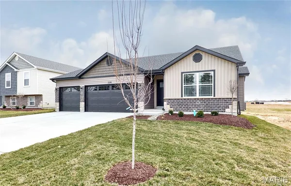 $329,900 | 120 Peruque Creek Manor, Wright City, MO 63390