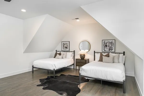 $3,950 | 1701 Lischey Avenue, Nashville, TN 37207