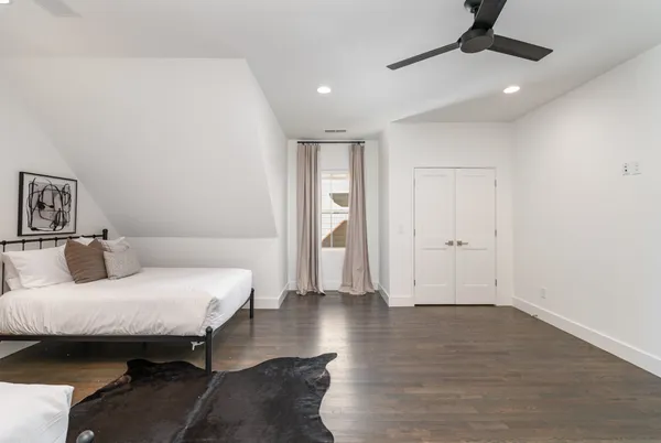 $3,950 | 1701 Lischey Avenue, Nashville, TN 37207