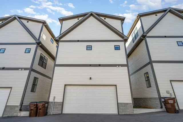 $3,950 | 1701 Lischey Avenue, Nashville, TN 37207