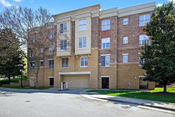 $624,900 | 3920 Essex Garden Lane, Unit 202, Raleigh, NC 27612
