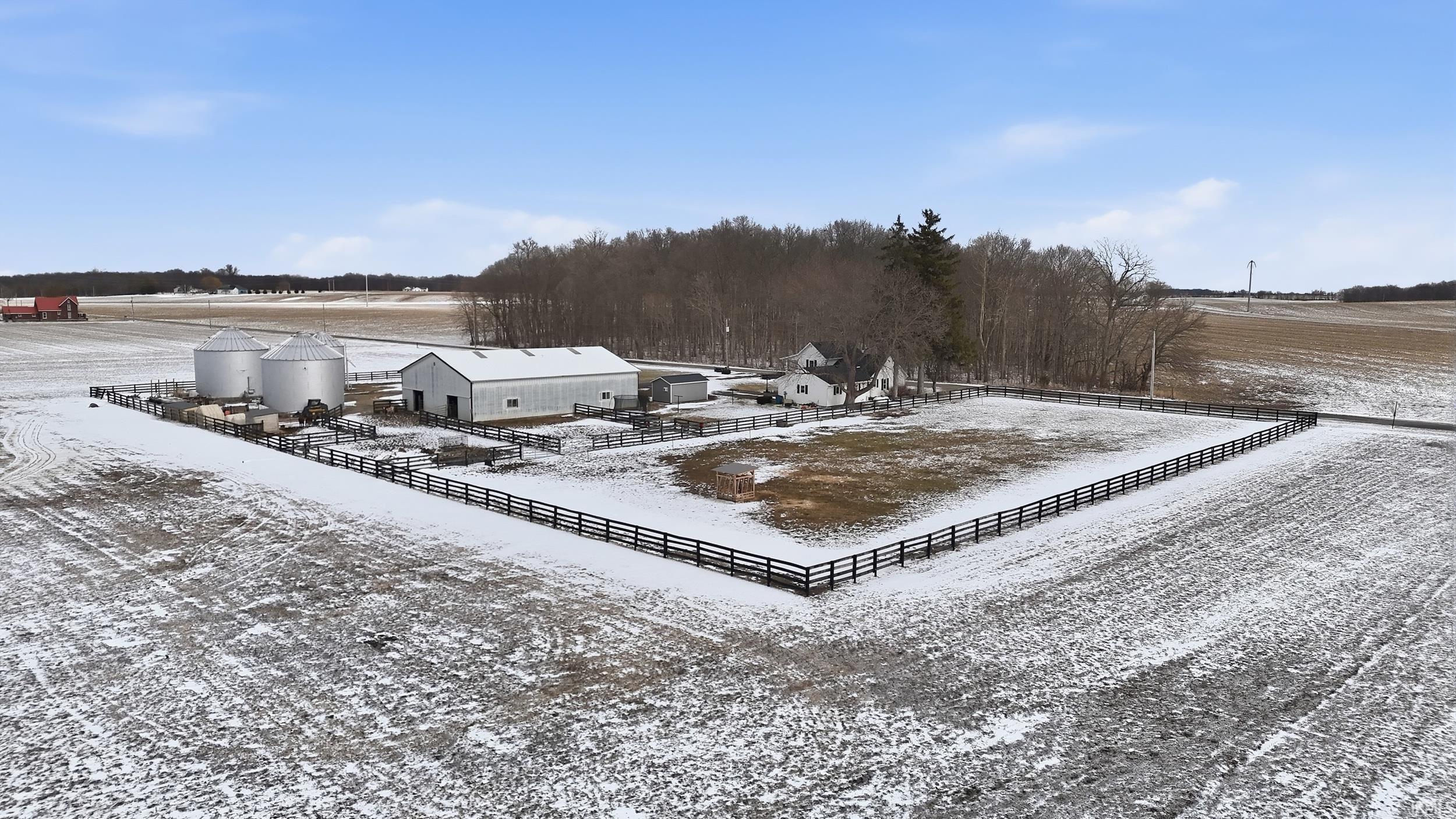 5156 North Mayne Road Huntington, IN 46750 - Photo 3 of 36