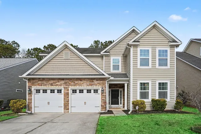 $450,000 | 208 Buttonbush Court, Moncks Corner, SC 29461