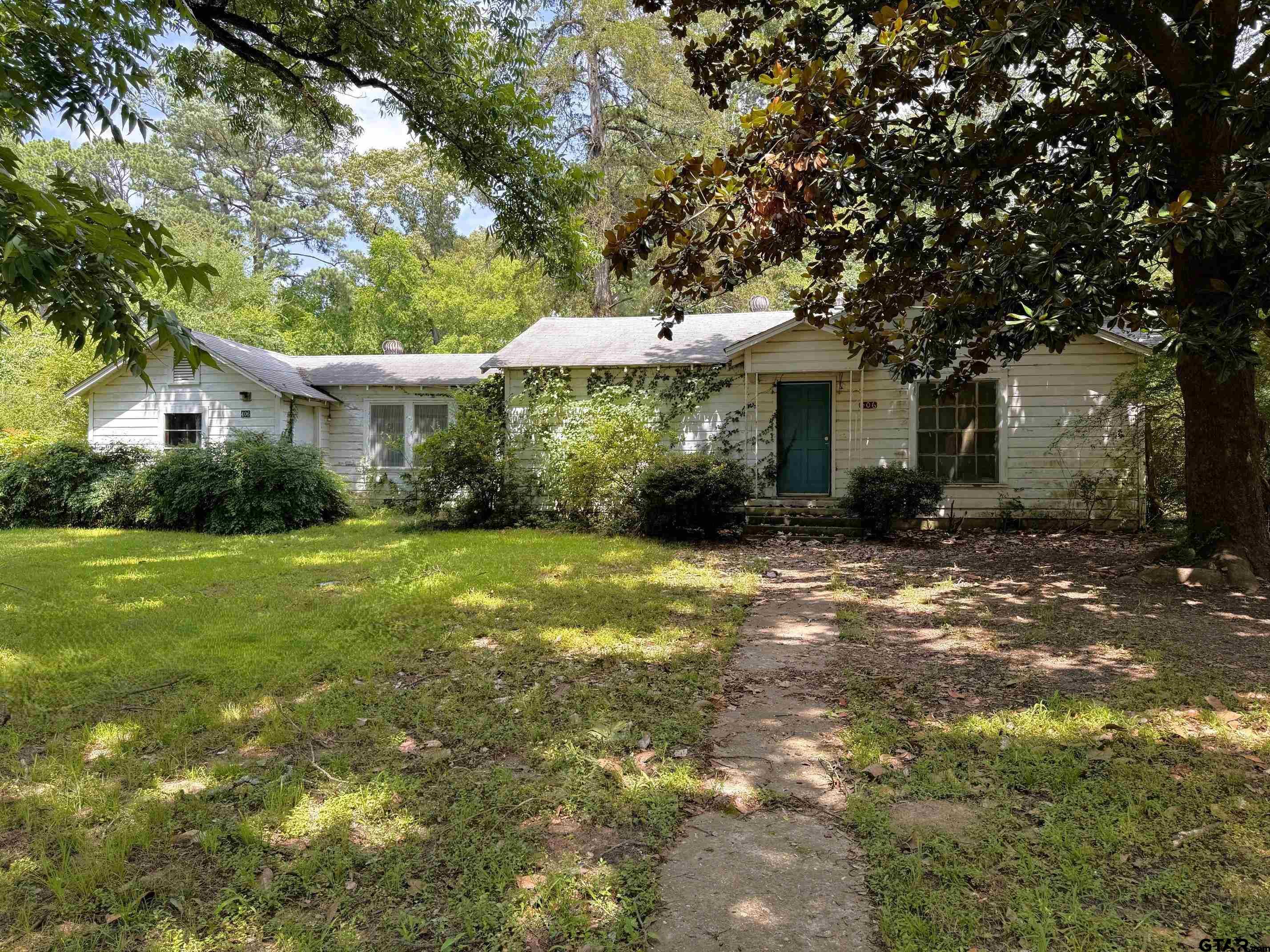 406 Pace Street Naples, TX 75568 - Photo 1 of 13