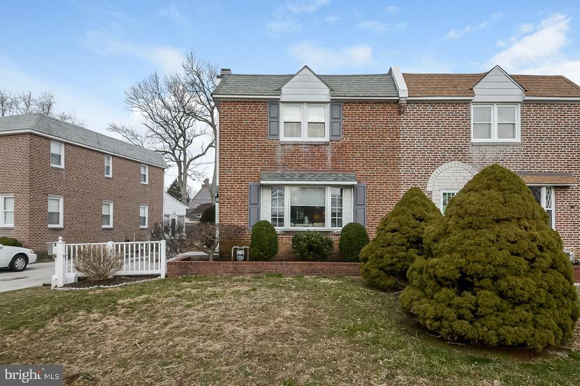 829 Colwell Road Swarthmore, PA 19081 - Photo 1 of 26 Front