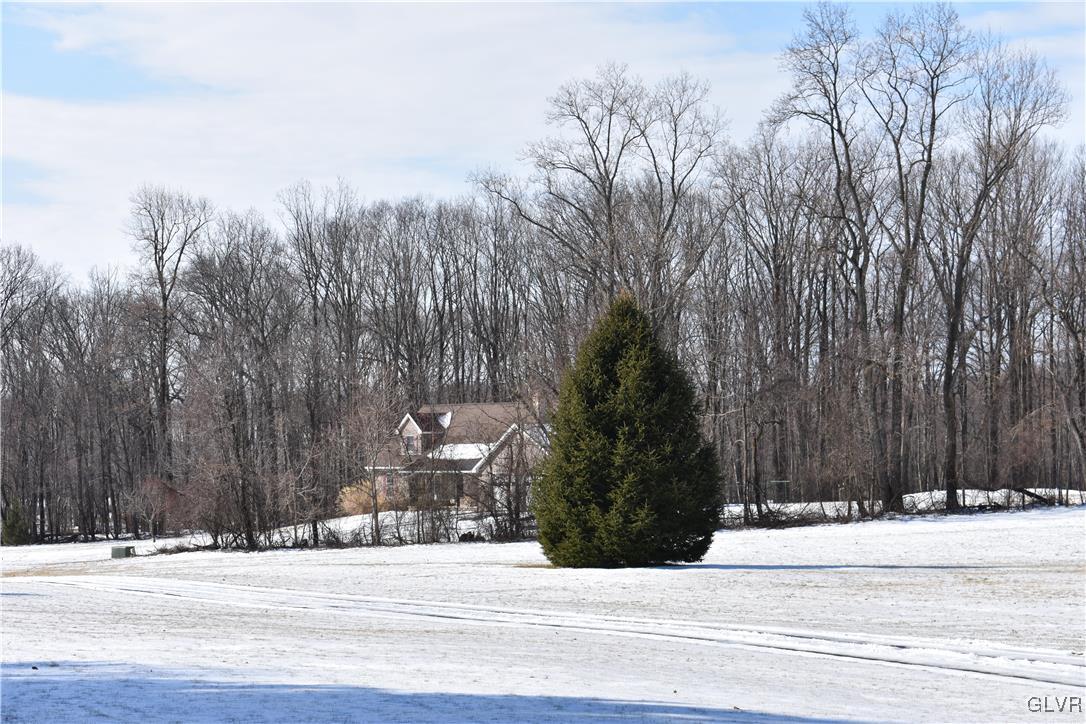 502 O. W Road Bangor, PA 18013 - Photo 1 of 20 Gallery Image 1