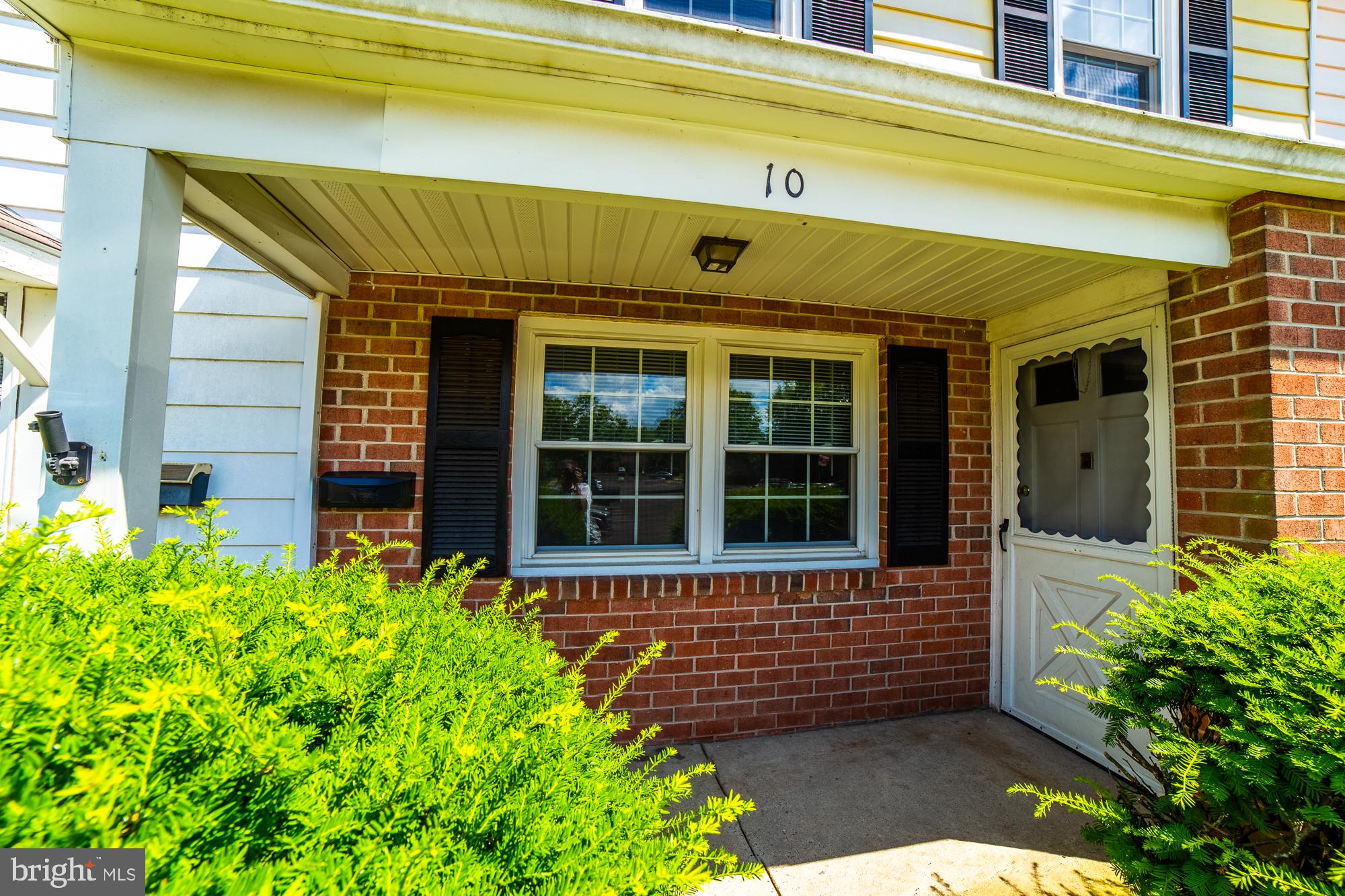 10 Stonegate Road Quakertown, PA 18951 - Photo 2 of 31 Front porch