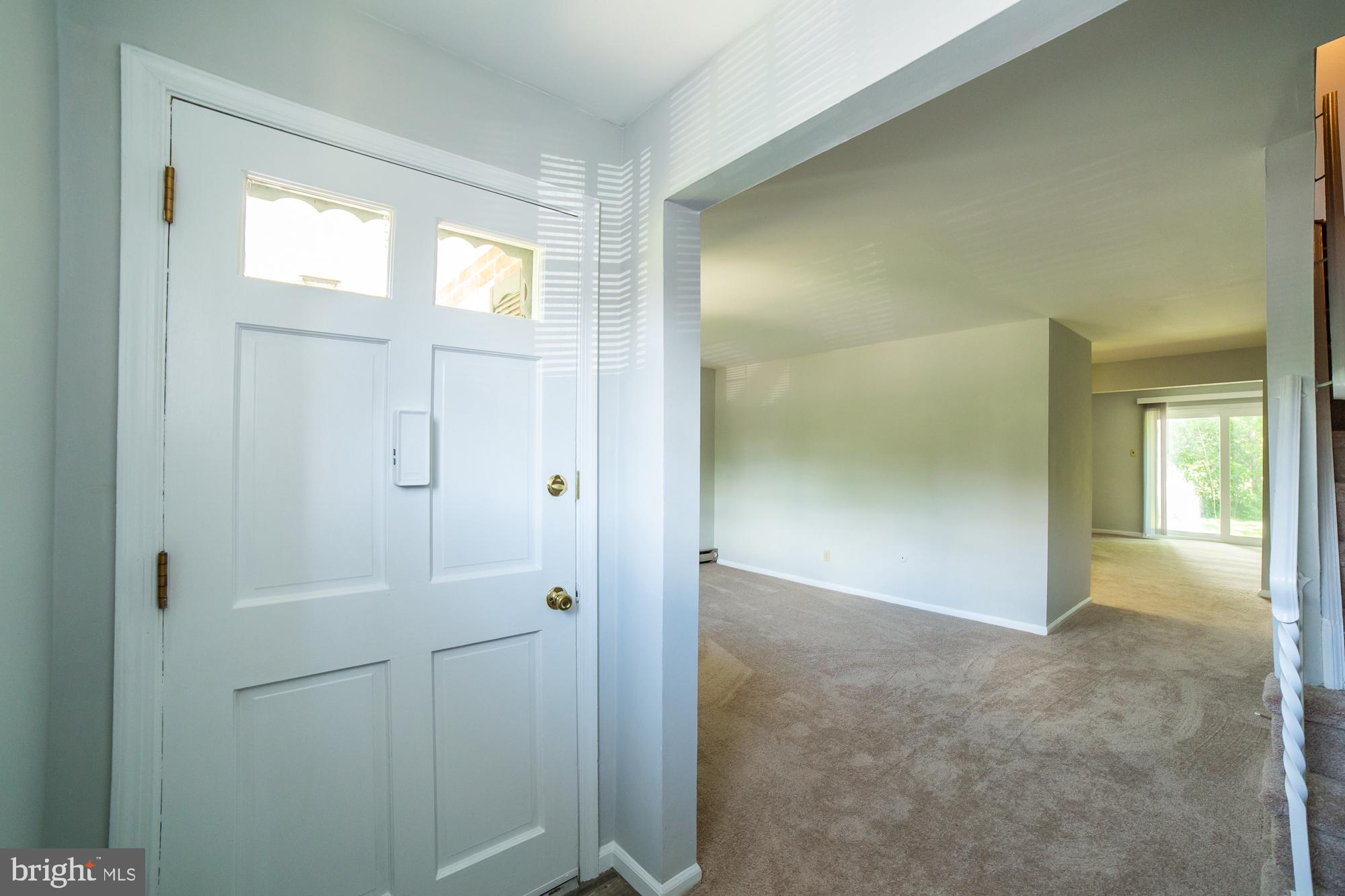 10 Stonegate Road Quakertown, PA 18951 - Photo 8 of 31 Front door to living room