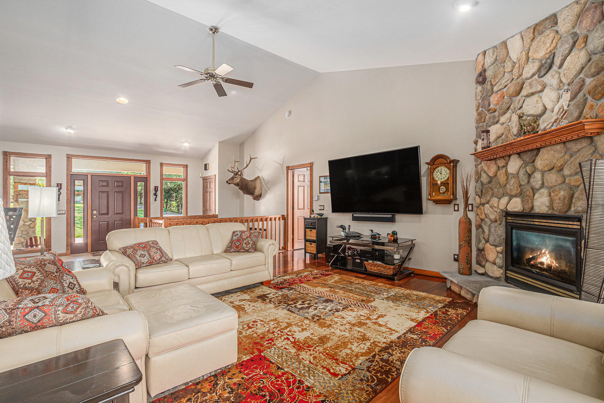 481 Seminole Road Norton Shores, MI 49444 - Photo 11 of 64 005_fm_ndp_39_46