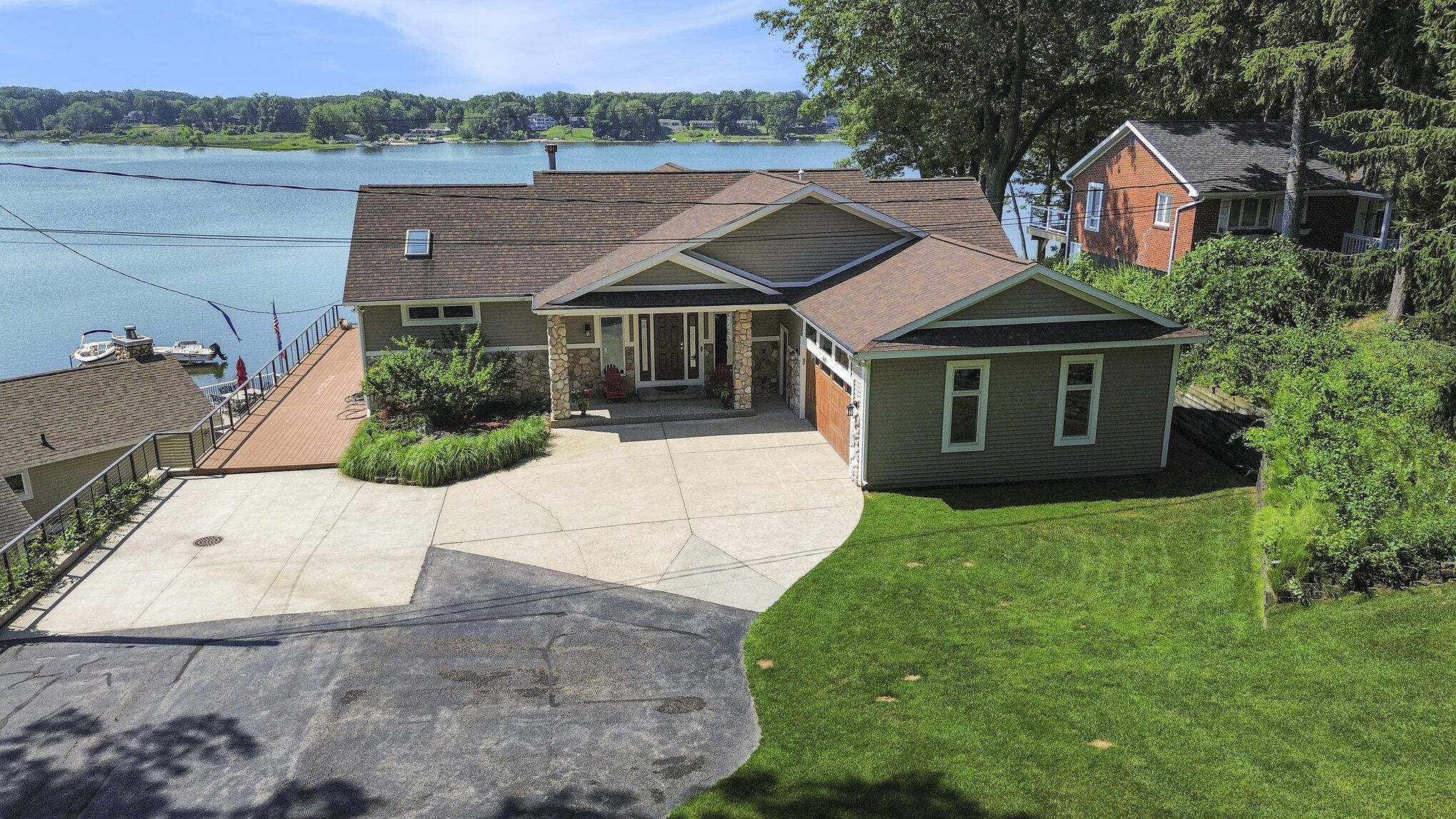 481 Seminole Road Norton Shores, MI 49444 - Photo 2 of 64 006_file_570