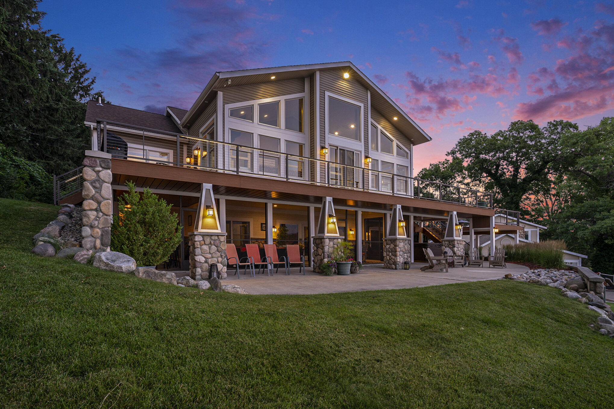 481 Seminole Road Norton Shores, MI 49444 - Photo 3 of 64 053_dsc07144_946