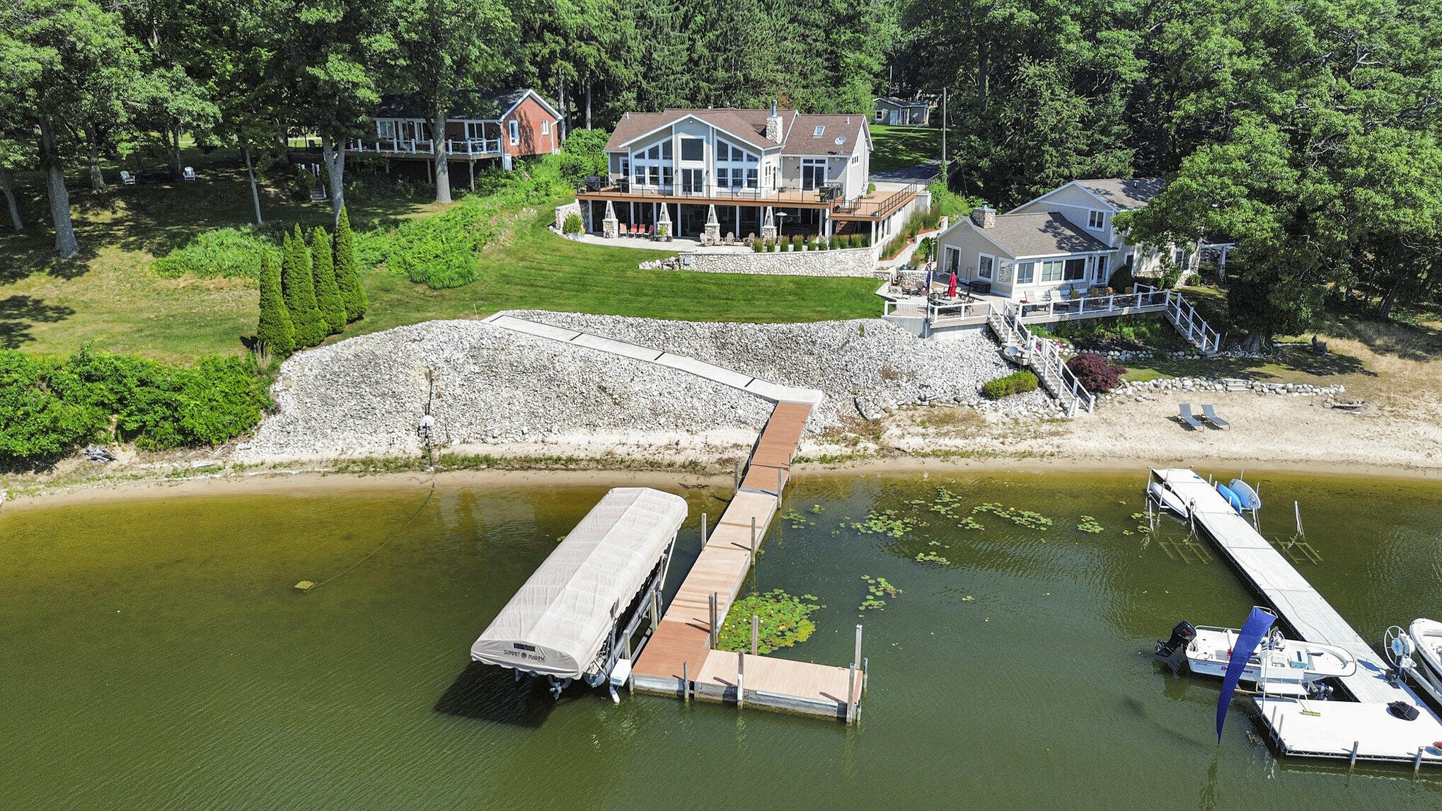 481 Seminole Road Norton Shores, MI 49444 - Photo 5 of 64 060_file_812