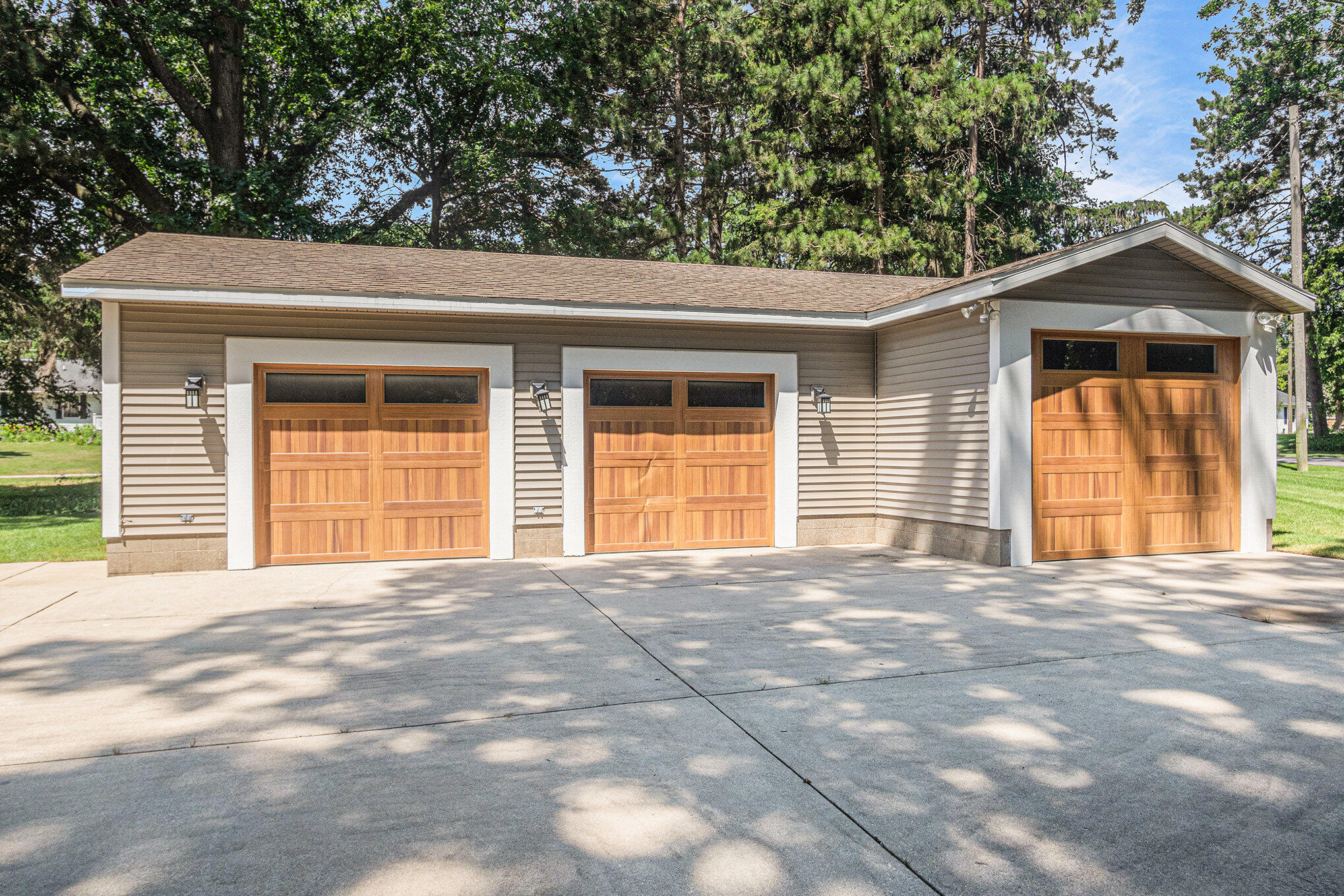 481 Seminole Road Norton Shores, MI 49444 - Photo 7 of 64 003_fm_ndp_1_889