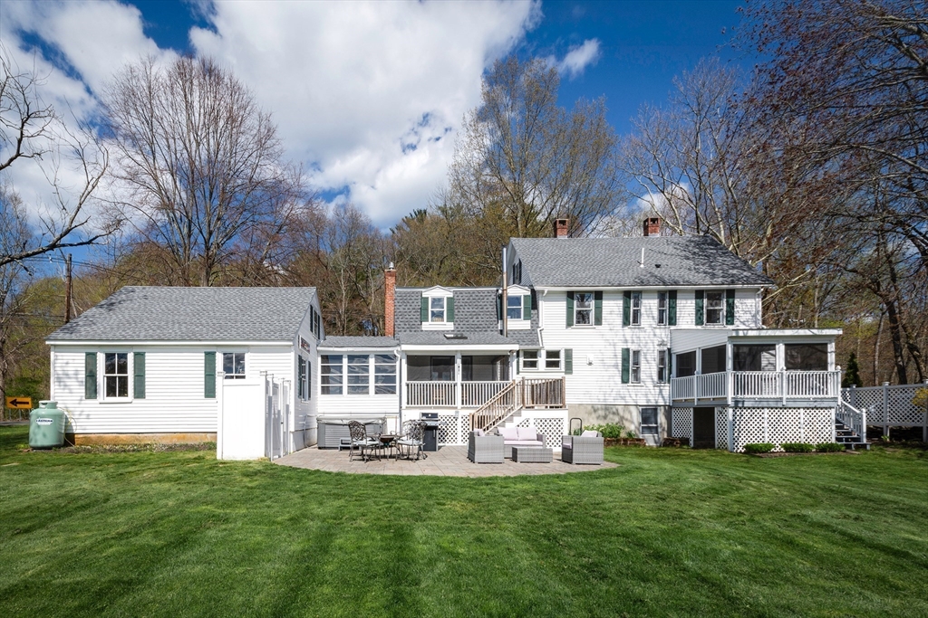 29-31 Argilla Road Ipswich, MA 01938 - Photo 5 of 34 Gallery Image 5