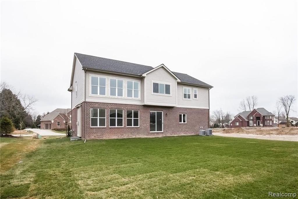 1154 Pembroke Drive Rochester Hills, MI 48307 - Photo 46 of 49