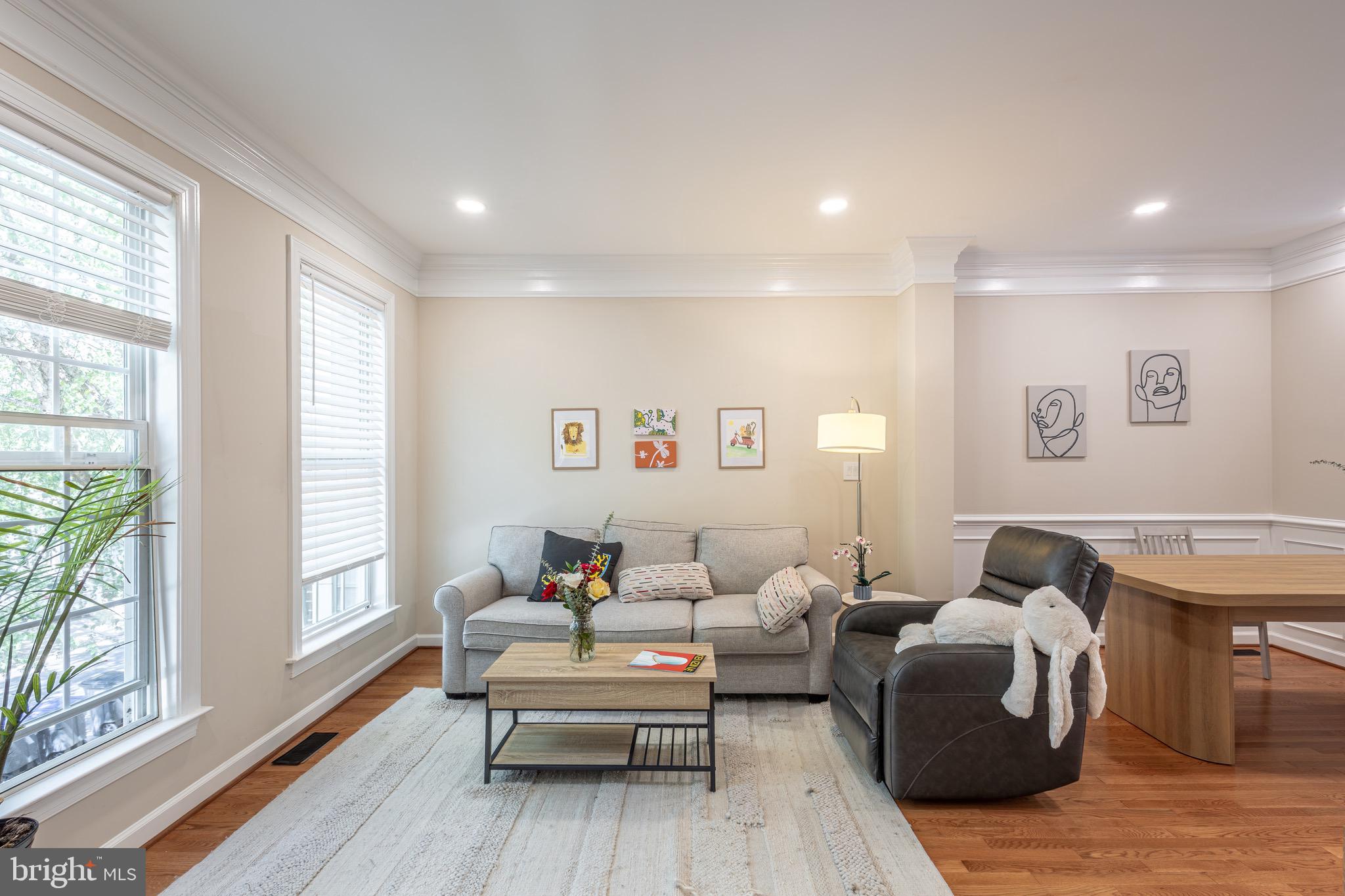 4151 Timber Log Way Fairfax, VA 22030 - Photo 11 of 34