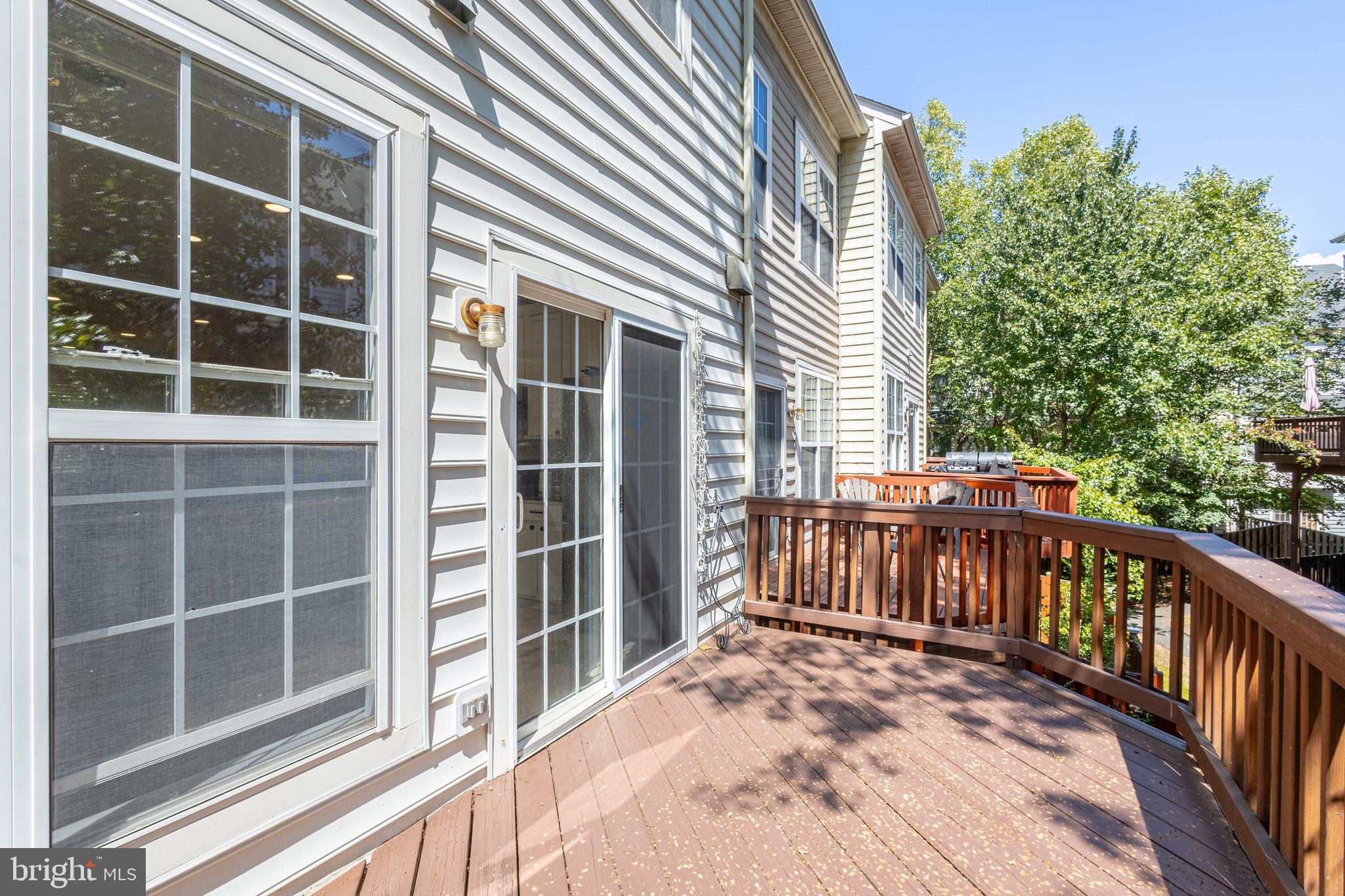 4151 Timber Log Way Fairfax, VA 22030 - Photo 28 of 34