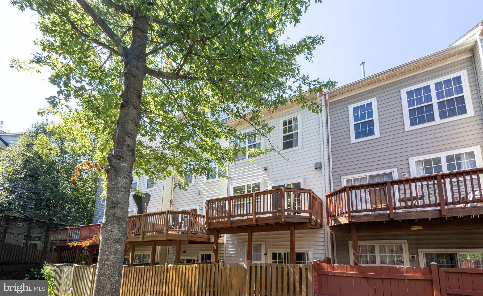 4151 Timber Log Way Fairfax, VA 22030 - Photo 29 of 34