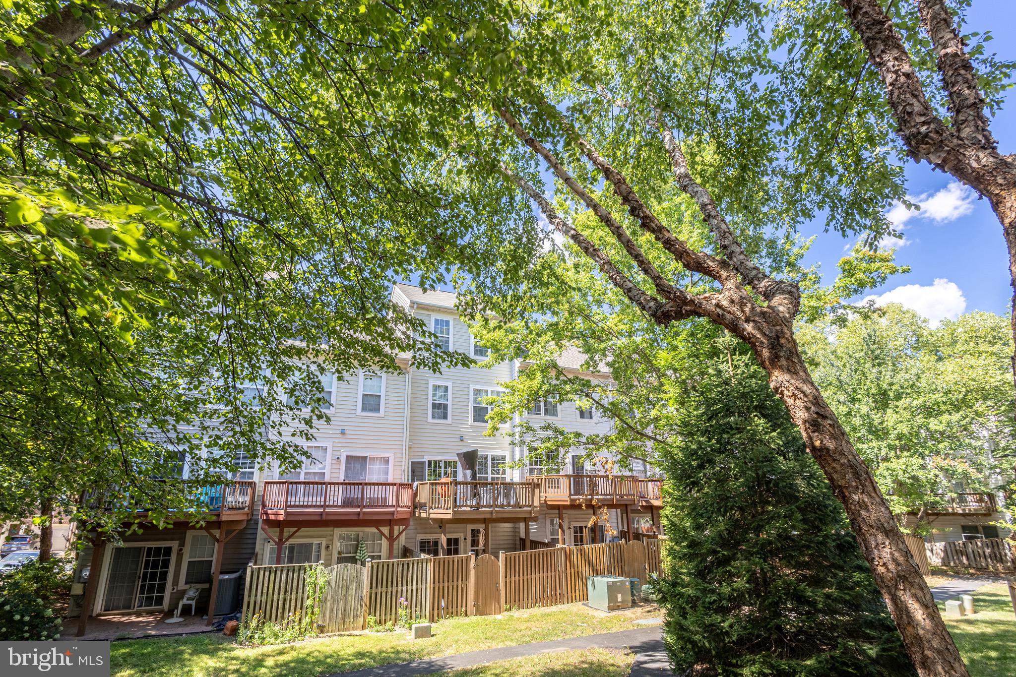 4151 Timber Log Way Fairfax, VA 22030 - Photo 30 of 34