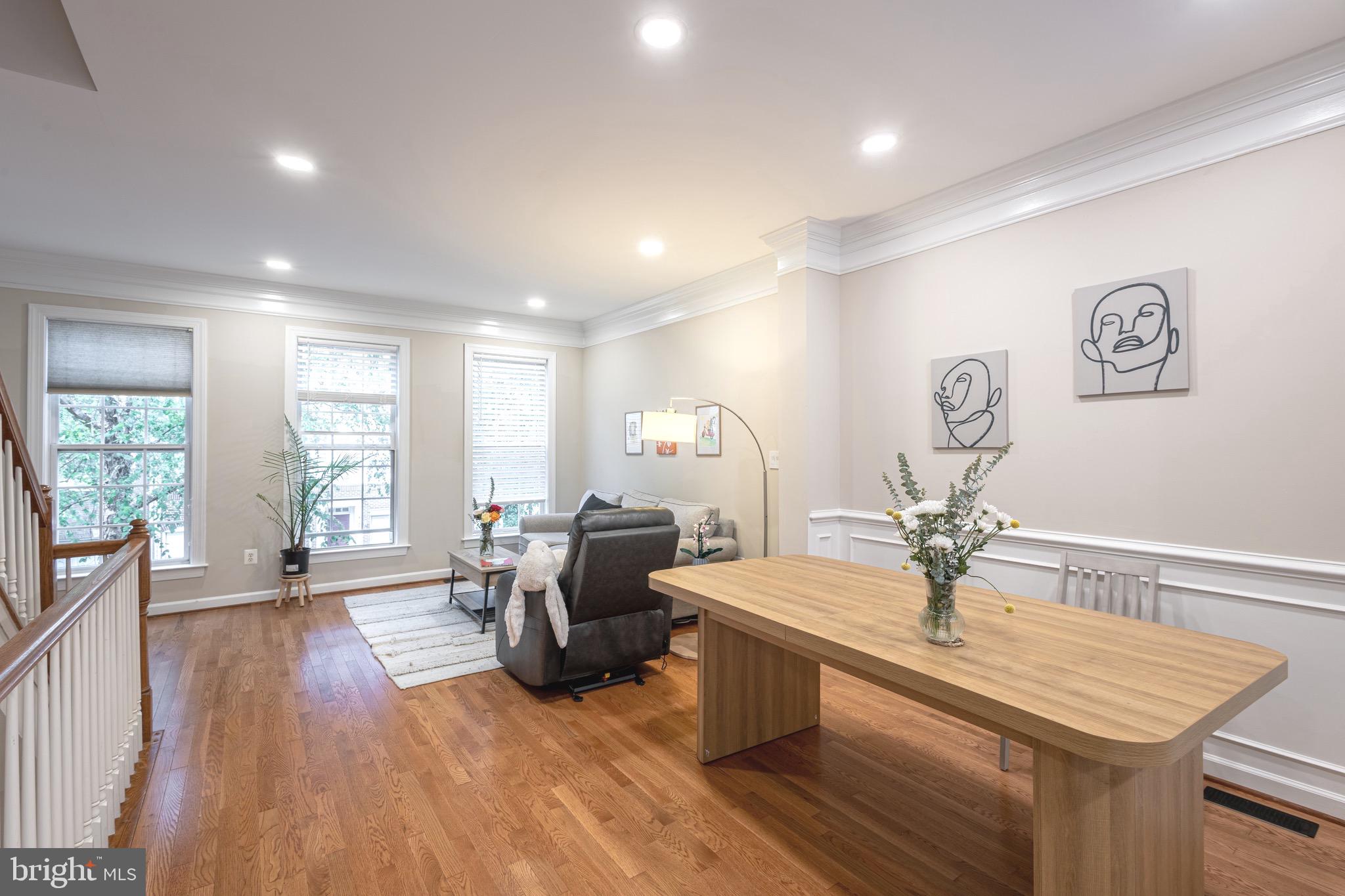 4151 Timber Log Way Fairfax, VA 22030 - Photo 7 of 34