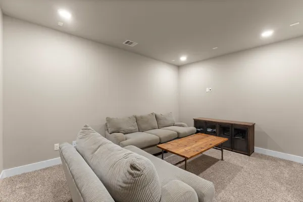 $849,999 | 108 Port Au Prince Court, Montgomery, TX 77316