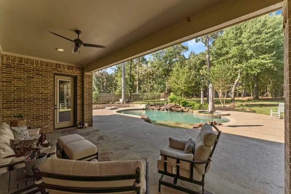 $849,999 | 108 Port Au Prince Court, Montgomery, TX 77316