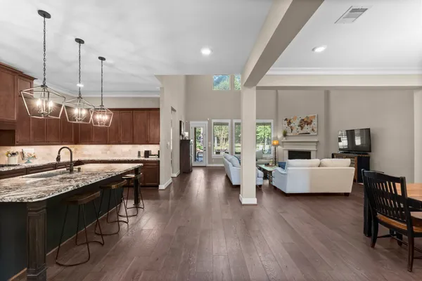 $849,999 | 108 Port Au Prince Court, Montgomery, TX 77316