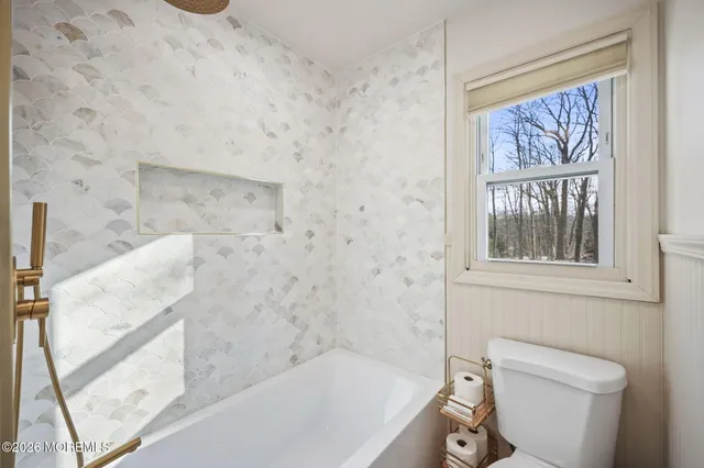 $689,000 | 104 Valley Drive, Millstone Township, NJ 08535