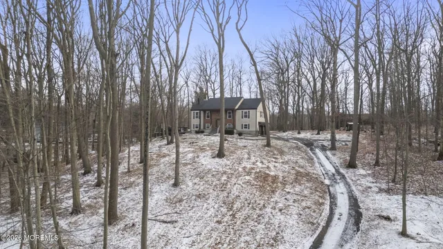 $689,000 | 104 Valley Drive, Millstone Township, NJ 08535