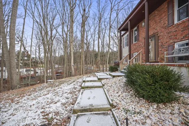 $689,000 | 104 Valley Drive, Millstone Township, NJ 08535