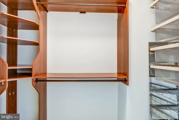 $1,950 | 4490 Market Commons Drive, Unit 312, Fairfax, VA 22033