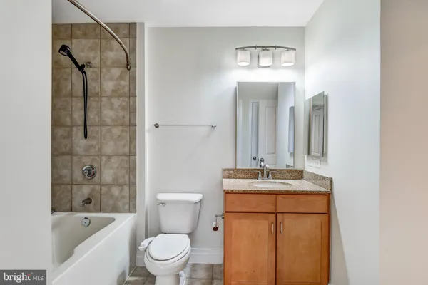 $1,950 | 4490 Market Commons Drive, Unit 312, Fairfax, VA 22033