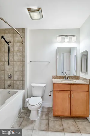 $1,950 | 4490 Market Commons Drive, Unit 312, Fairfax, VA 22033