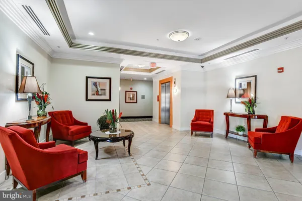 $1,950 | 4490 Market Commons Drive, Unit 312, Fairfax, VA 22033