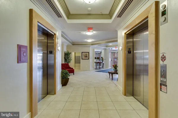 $1,950 | 4490 Market Commons Drive, Unit 312, Fairfax, VA 22033