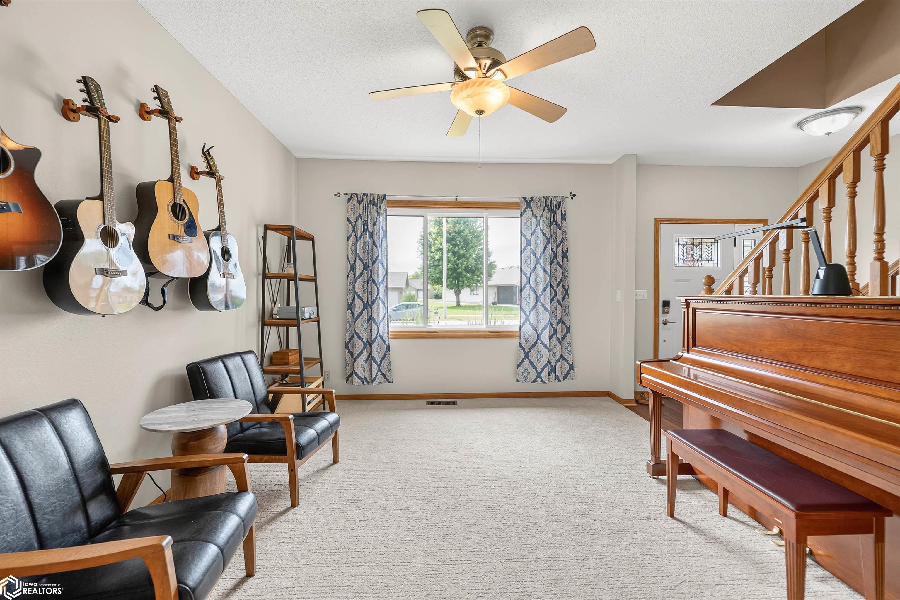 302 Upstill Street Gilbert, IA 50105 - Photo 5 of 35 Gallery Image 5