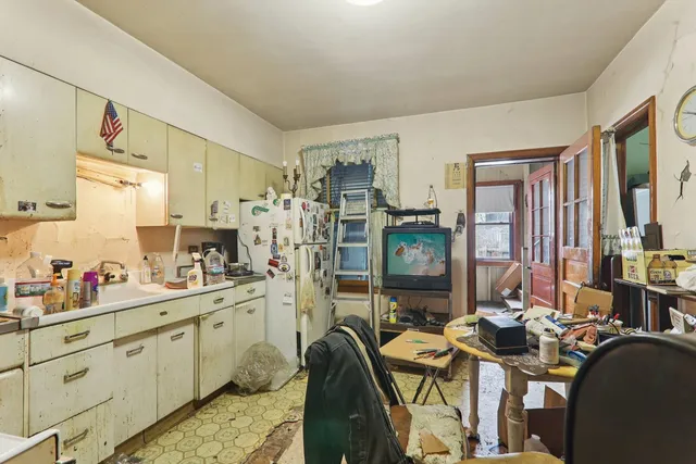 $394,900 | 3710 South Wood Street, Chicago, IL 60609