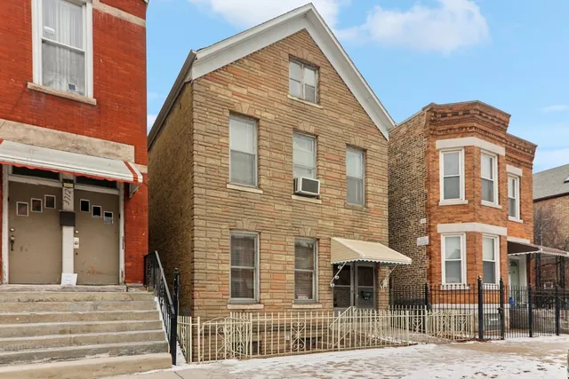 $394,900 | 3710 South Wood Street, Chicago, IL 60609