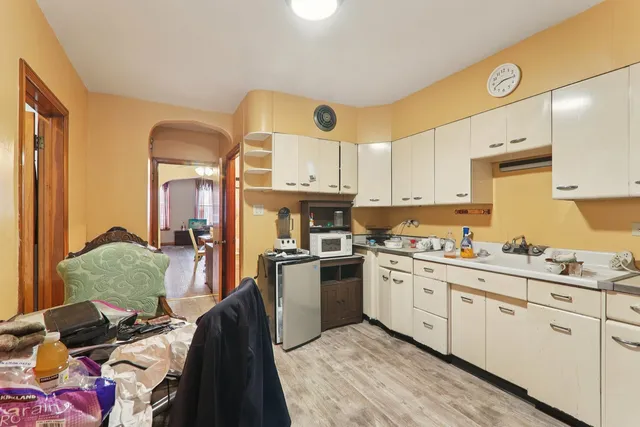 $394,900 | 3710 South Wood Street, Chicago, IL 60609