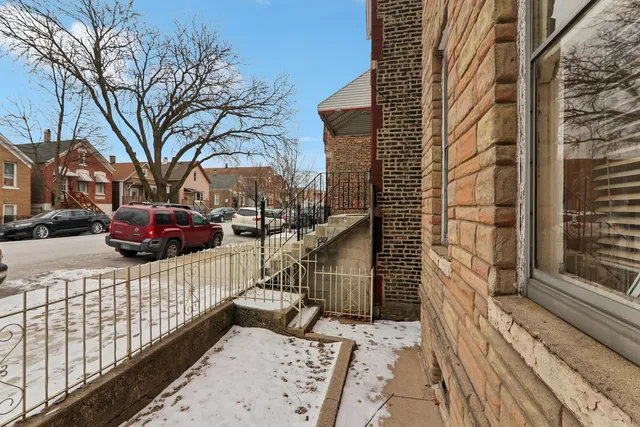 $394,900 | 3710 South Wood Street, Chicago, IL 60609
