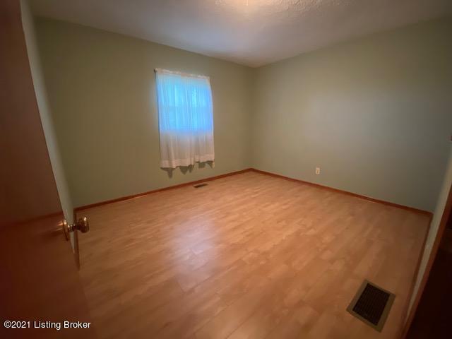 6318 Peonia Road Clarkson, KY 42726 - Photo 14 of 28 bedroom 3