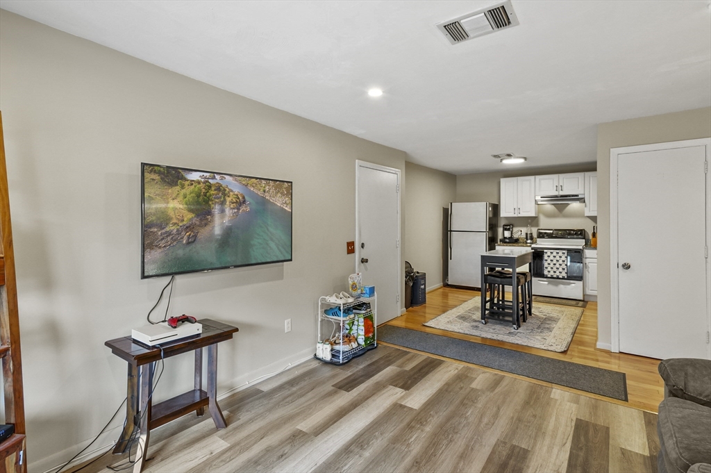 176 Maple Avenue, Unit 432 Rutland, MA 01543 - Photo 6 of 24 Gallery Image 6
