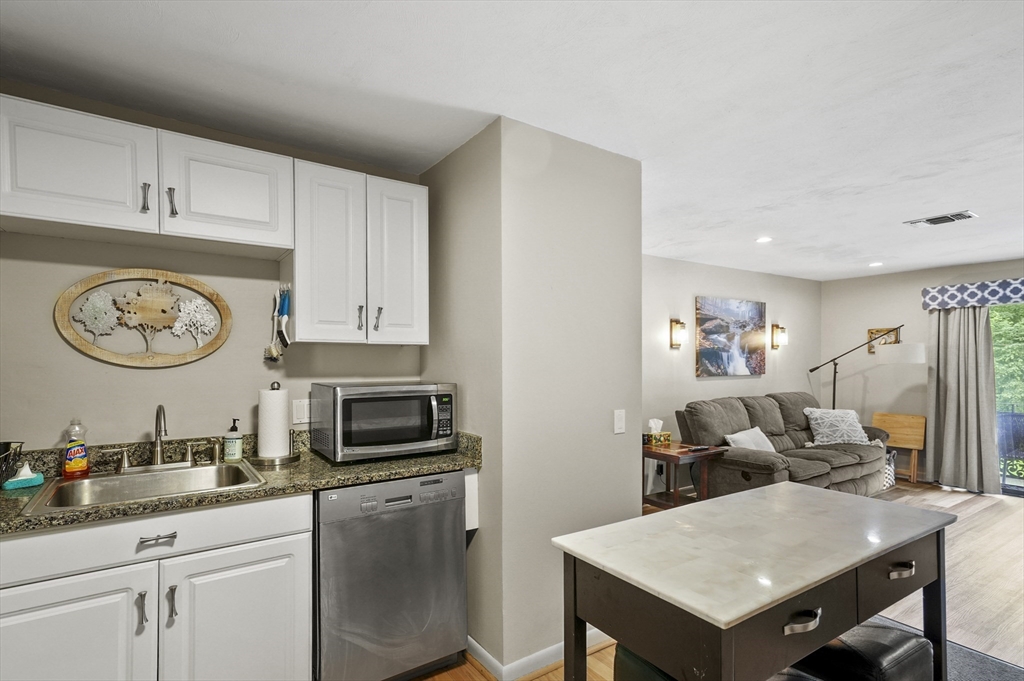 176 Maple Avenue, Unit 432 Rutland, MA 01543 - Photo 9 of 24 Gallery Image 9
