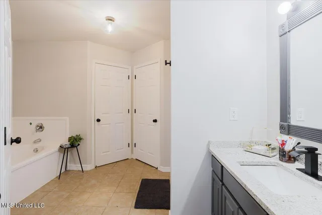 $460,000 | 17920 Rayford Shumock Road, Moss Point, MS 39562