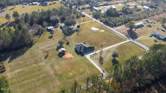 $460,000 | 17920 Rayford Shumock Road, Moss Point, MS 39562