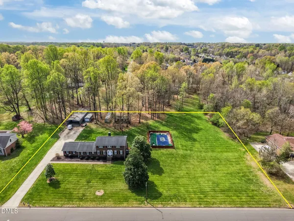 a car parked in front of a house