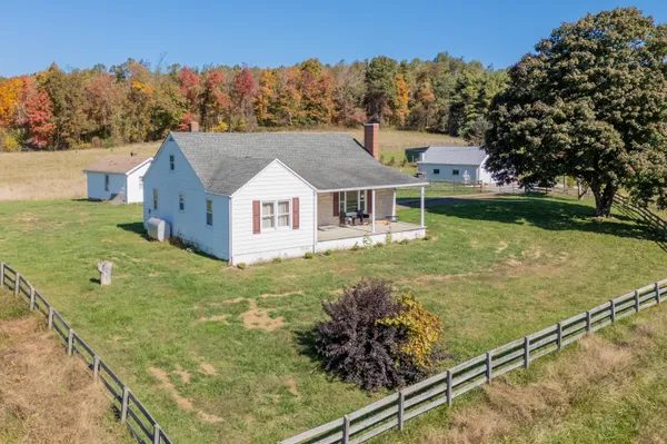 $610,000 | 5531 Franklin Pike Southeast, Floyd, VA 24091