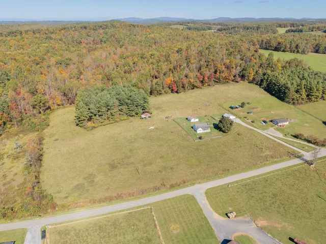 $650,000 | 5531 Franklin Pike Southeast, Floyd, VA 24091