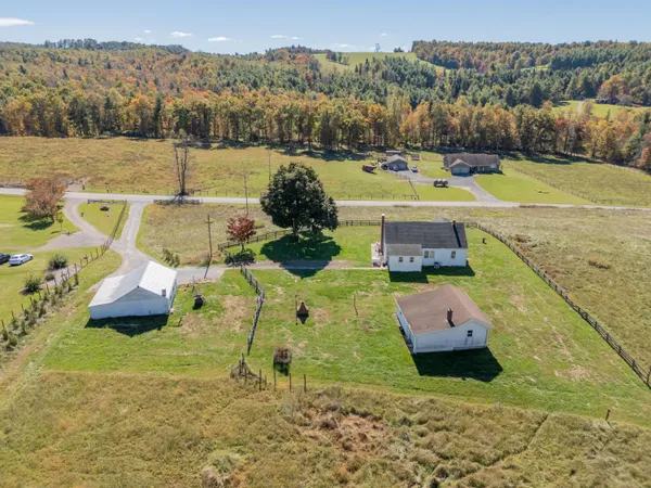 $610,000 | 5531 Franklin Pike Southeast, Floyd, VA 24091